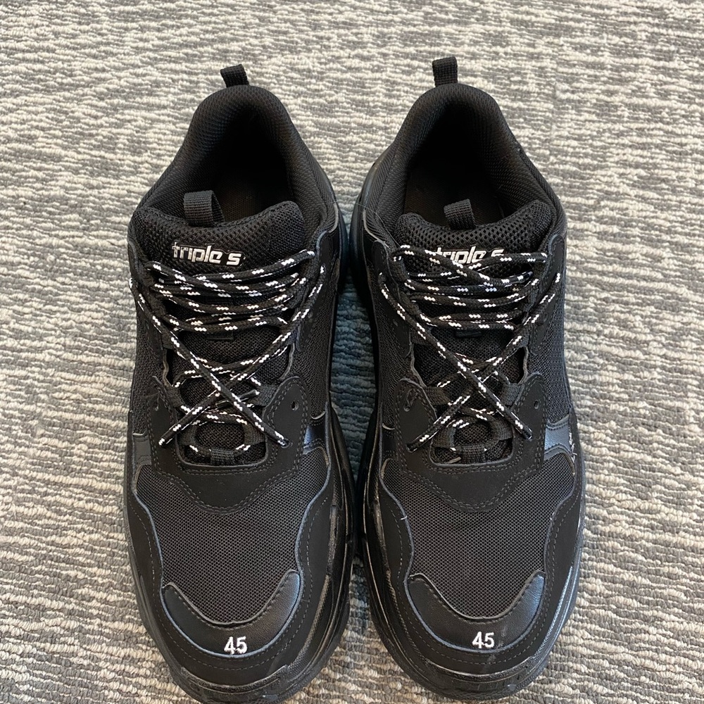 Triple S balenciagas